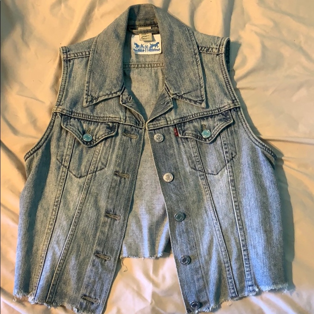 Levi’s denim vest